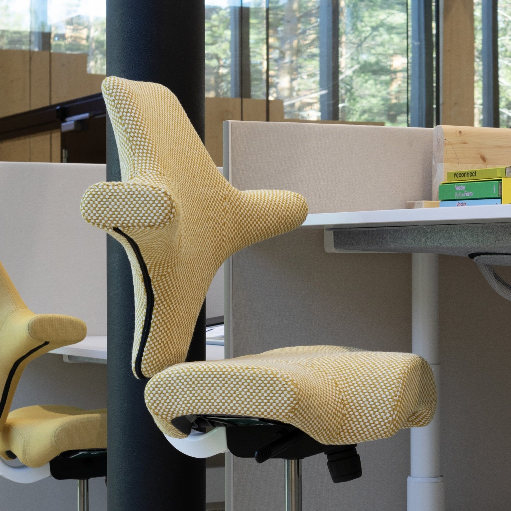 HÅG Capisco 8106 - Stoff Sisu - Capisco Shop